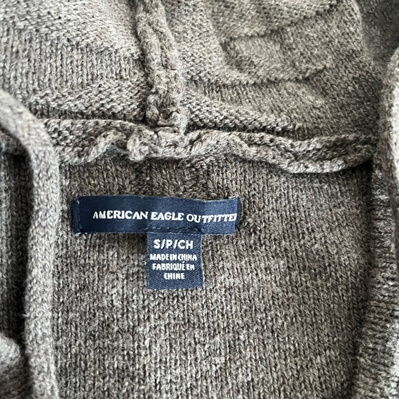 American Eagle sweater, gray/brown, size Small, EUC - Picture 2 of 2